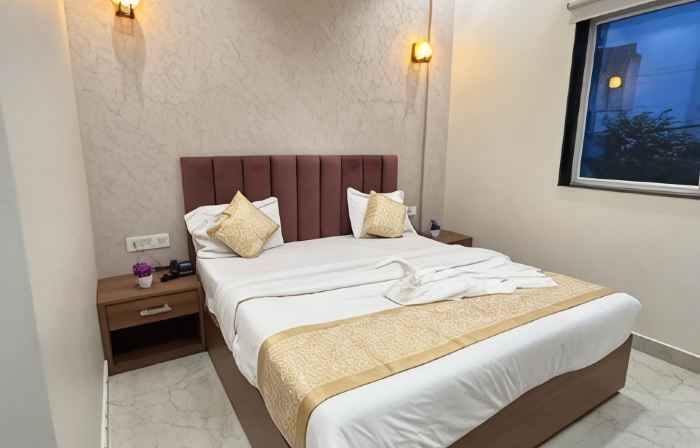 Hotel Satsang Grand