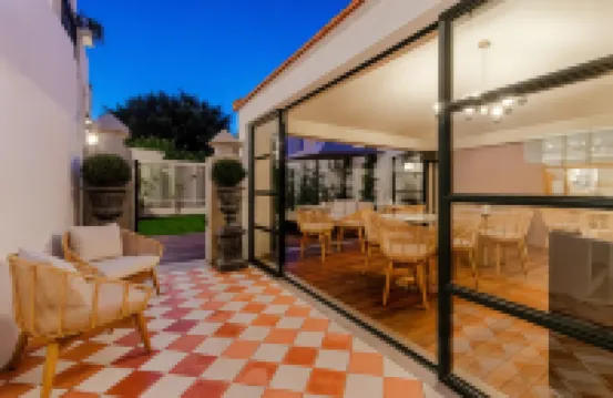 BCascais Boutique House by Apt Iin Cascais Center