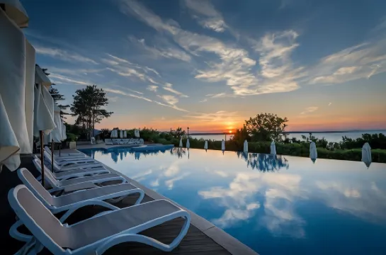 Santa Marina Holiday Village