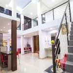 Mataram Hotel - parking