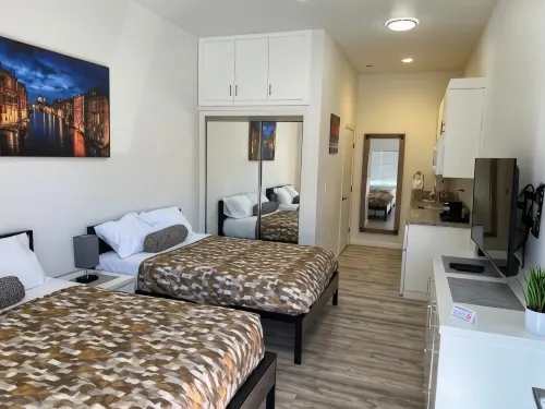 Villa Alamari Inn and Suites - 2-stjärniga