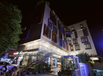 Humming Bird Hotel & Banquet