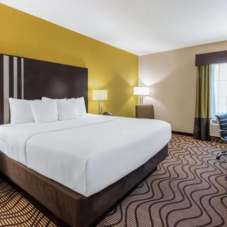 La Quinta Inn & Suites by Wyndham Artesia