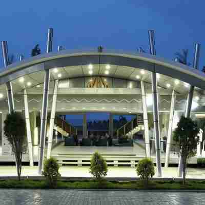 Grande Bay Resort and Spa Mamallapuram Hotel Exterior
