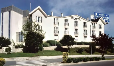 Hotel Pax Torrelodones Hotels near DIF Centro de Entrenamiento Funcional