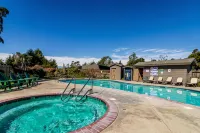 Cambria Pines Lodge - Romantic