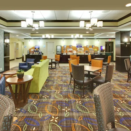 Holiday Inn Express & Suites COVINGTON by IHG