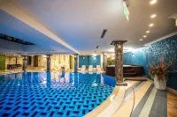 Armaco Residence - Pools