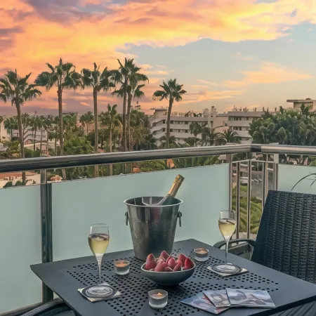 AxelBeach Maspalomas - Apartments and Lounge Club - Adults Only