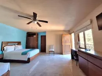 Pacific Inn Hotel