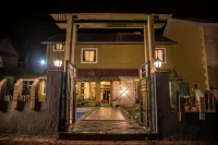 Stone shelter Hotels in Bhilar