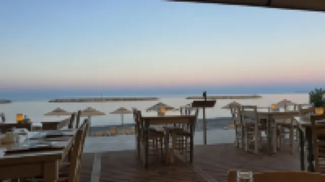 Xristinas Seaside Apartments