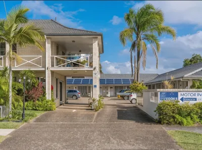 Cooks Endeavour Motor Inn Hôtels à proximité de : Downunder Charters