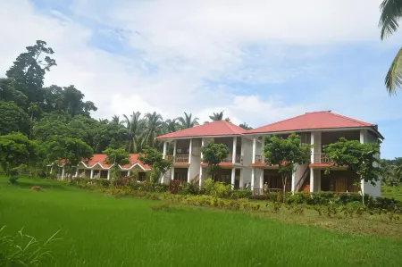 Hotel Exotica Squares