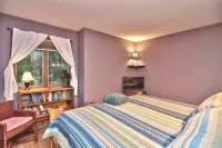 House, 3 Br, 2 BA, Sleeps 8, Perfect for a Getaway! Super Private Hotels near Mountain Vaporz
