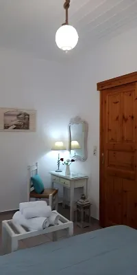 Villa Yiannoula with Amazing Sea View at Skopelos Old Port !!! - Bjergudsigt