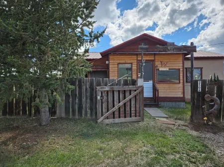 Kokopelli Lodge nestled in the Sangre de Cristo Mtns...Ski/Hike/Fish/Hunt