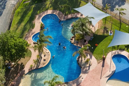 Tasman Holiday Parks - Merool on the Murray Hotels in Moama