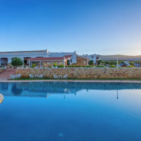Resort Hotel El Cortijo & Spa