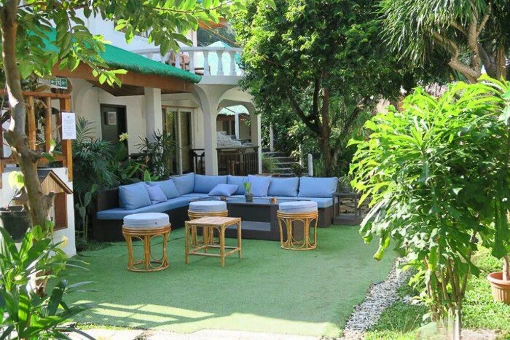 Blue Lagoon Dive Resort Kamar Photos