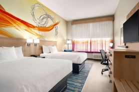 La Quinta Inn & Suites by Wyndham San Antonio Seaworld/Lafb