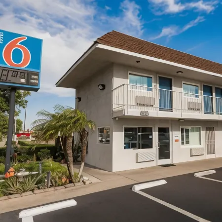 Motel 6 Ontario, CA - Airport