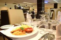 蒙蒂高爾夫套房酒店 - 早餐