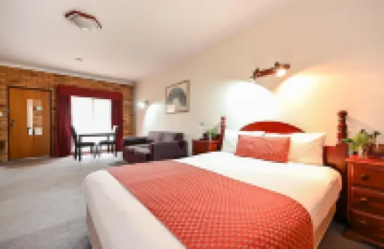 Narrandera Club Motor Inn