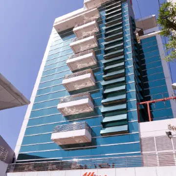 Allure Hotel & Suites