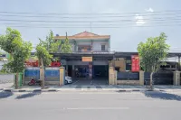 RedDoorz Syariah Near Alun-Alun Bojonegoro