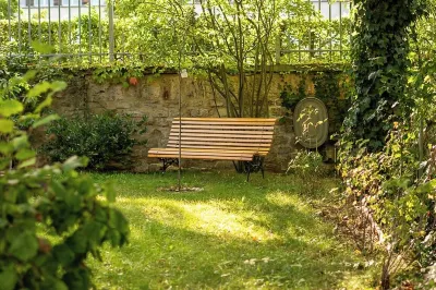 FEWO am Schwanseebad - Quiet, Safe and Beautiful โรงแรมใกล้Mahnmalsanlage und Gedenkstatte der DDR