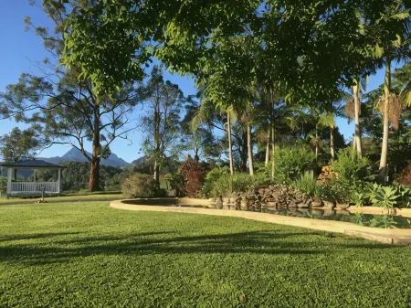 Hillcrest Mountain View Retreat