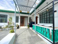 A Casa Portuguesa Coron Boutique Hostel