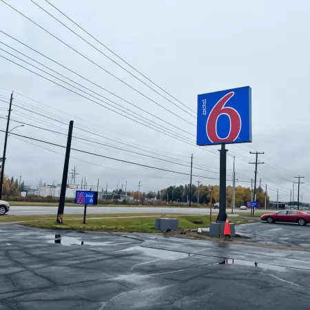 Motel 6 Sault Ste. Marie, ON