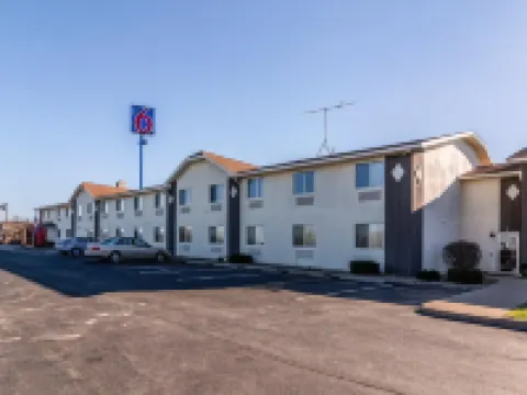 Motel 6 Barkeyville, PA Hotels in Venango County