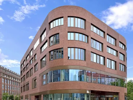 B&B HOTEL Hannover-City Отели рядом с достопримечательностью «Штадтпарк Ганновер»