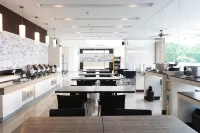 Lynn Hotel Serang Hotels in Serang