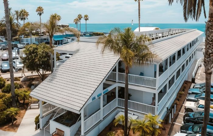 Del Mar Beach Hotel