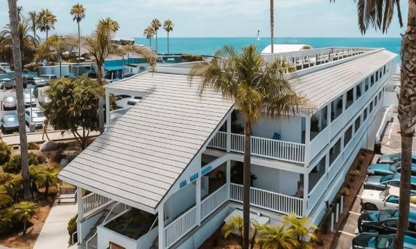 Del Mar Beach Hotel