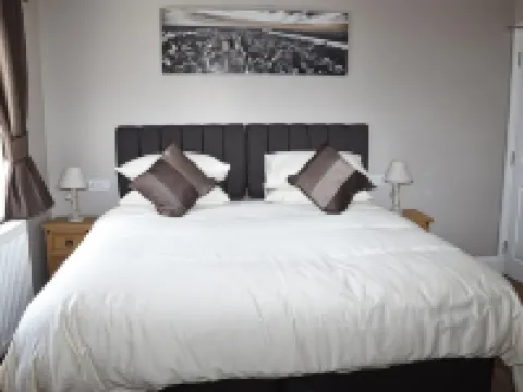 The Red Lion Hotels in Cardigan
