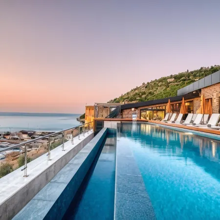 Numa Port Hotel