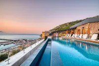 Numa Port Hotel - Infinity Pools