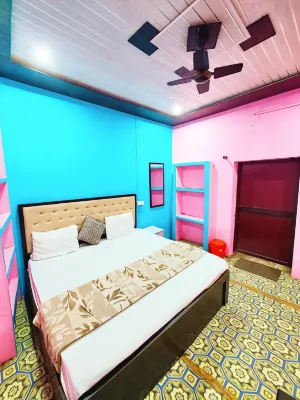 Goroomgo Rainbow Residency Varanasi Hotels near Assi Ghat Varanasi