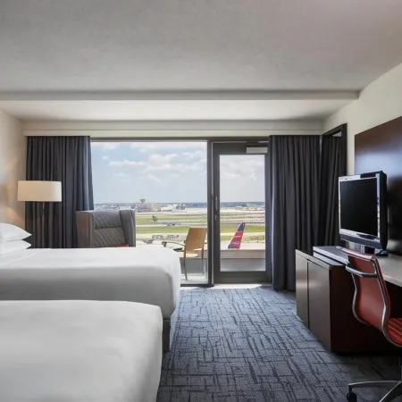 Renaissance Concourse Atlanta Airport Hotel
