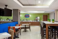 Baymont by Wyndham McDonough Hotels in McDonough