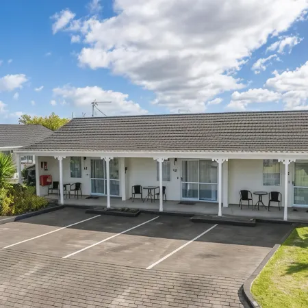 Kings Court Motel