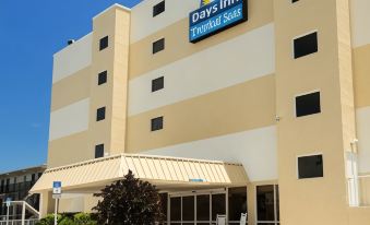 Days Inn by Wyndham Daytona Oceanfront