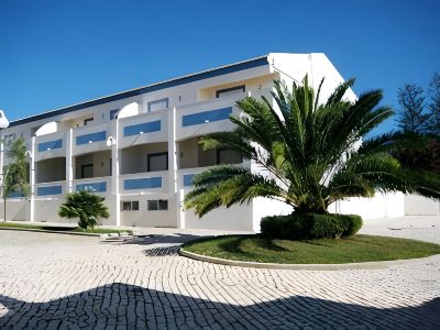 Oasis Beach Apartments
