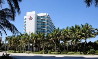 DoubleTree Resort by Hilton Hollywood Beach