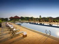 Radisson Blu Dhaka Water Garden - Uima-altaat